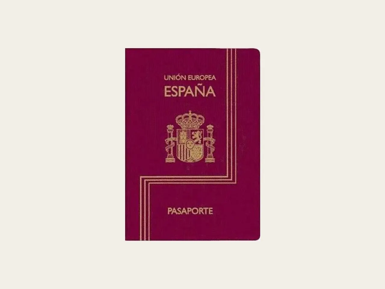 Fotografía de la cubierta de un pasaporte español